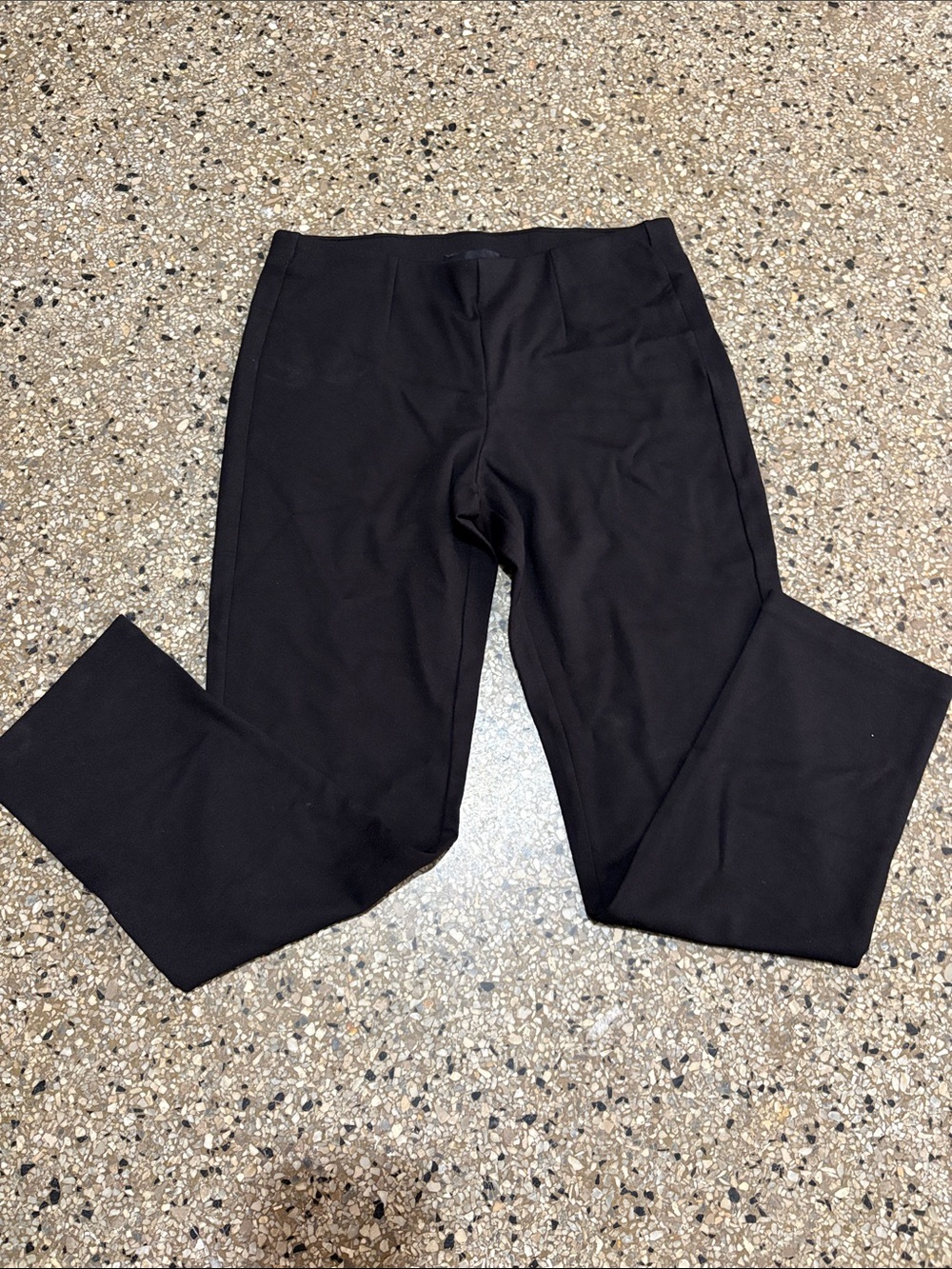 Women's thick high rise legging Size M Dark Black NWT